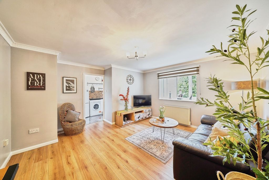 Property photo 2 of 15 Photo