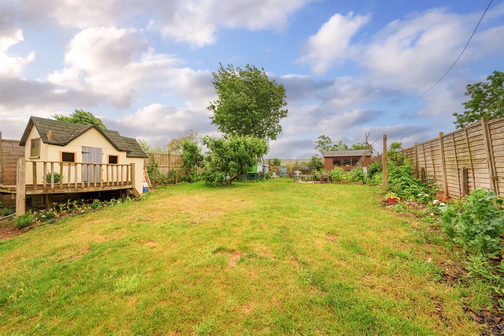 Property photo 2 of 15