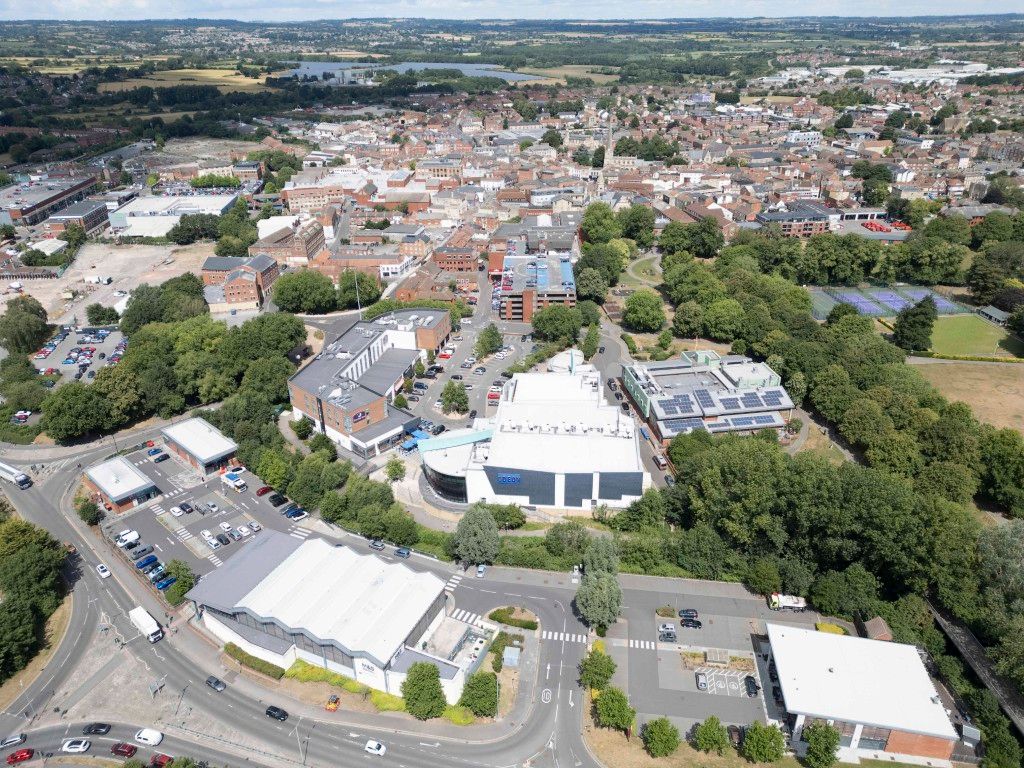 Property photo 1 of 3