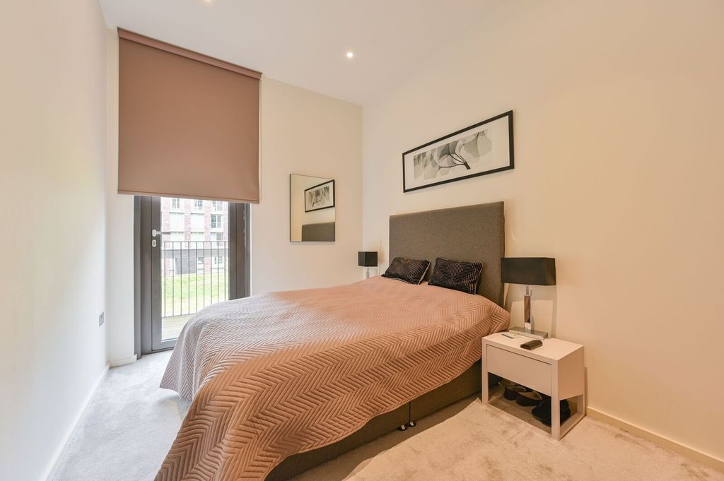 Property photo 2 of 30