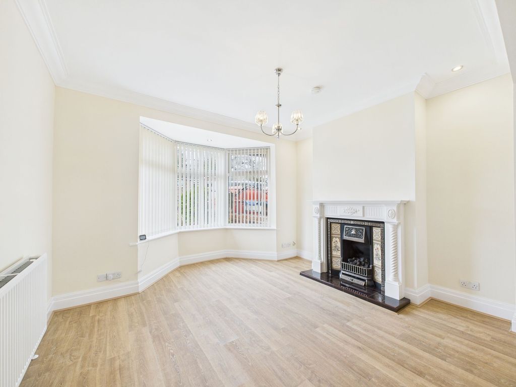 Property photo 2 of 36