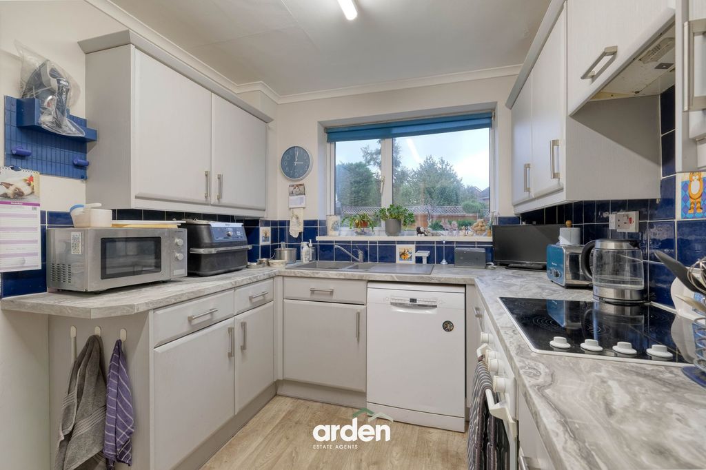 Property photo 3 of 14