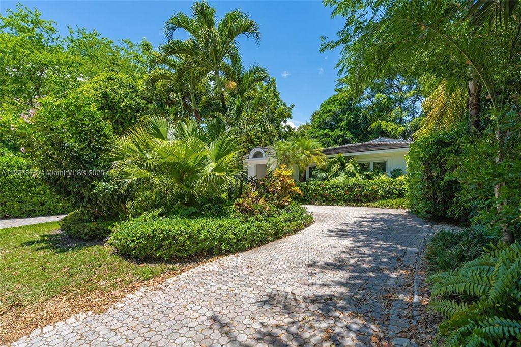 Property photo 3 of 42 <Alttext/>