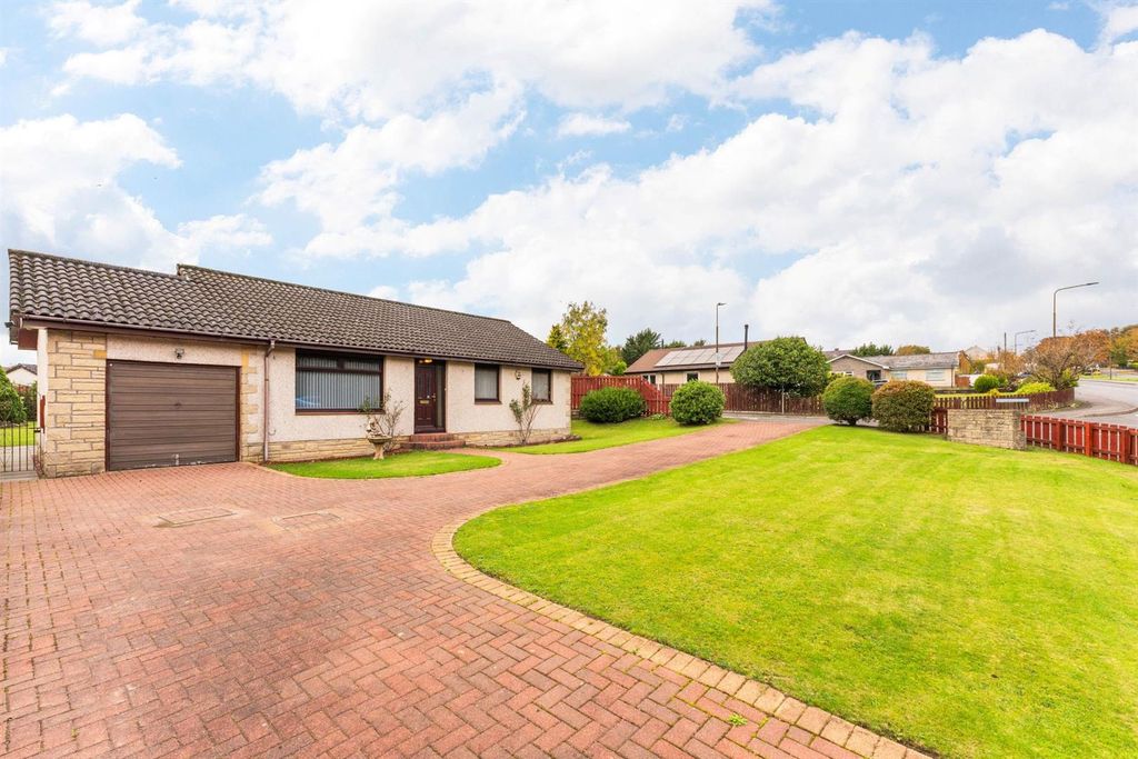 Property photo 1 of 28 21.Jpg