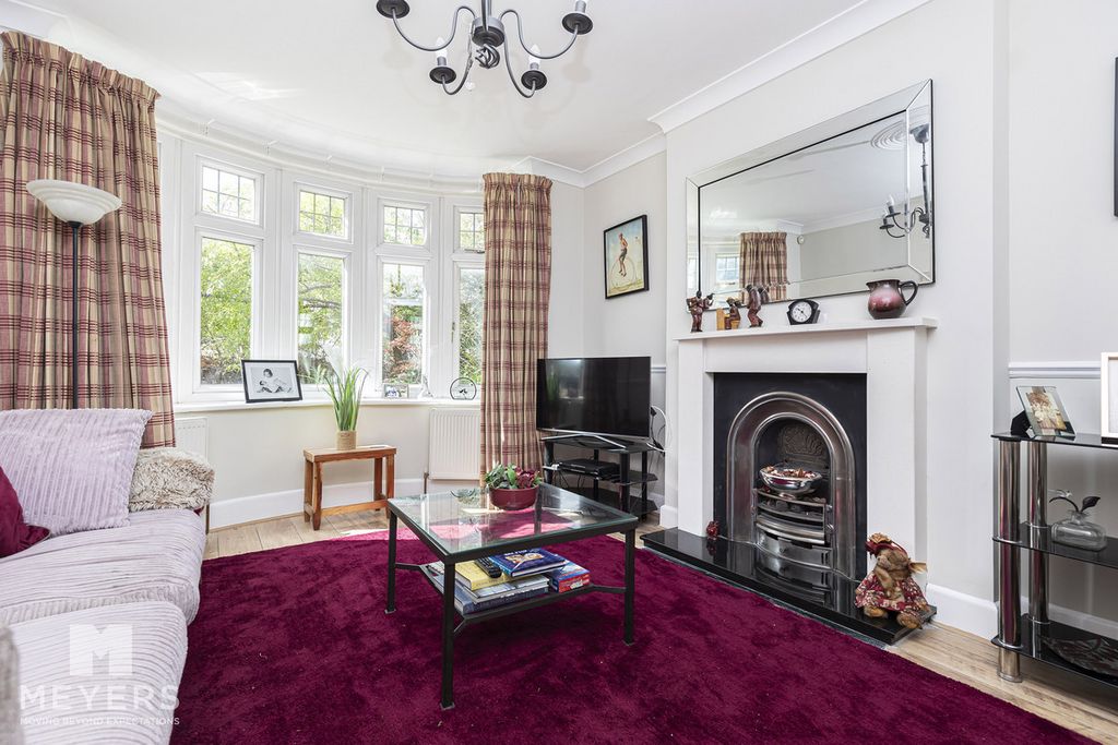 Property photo 3 of 19