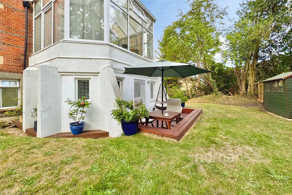 Property photo 3 of 19 Picture No. 14