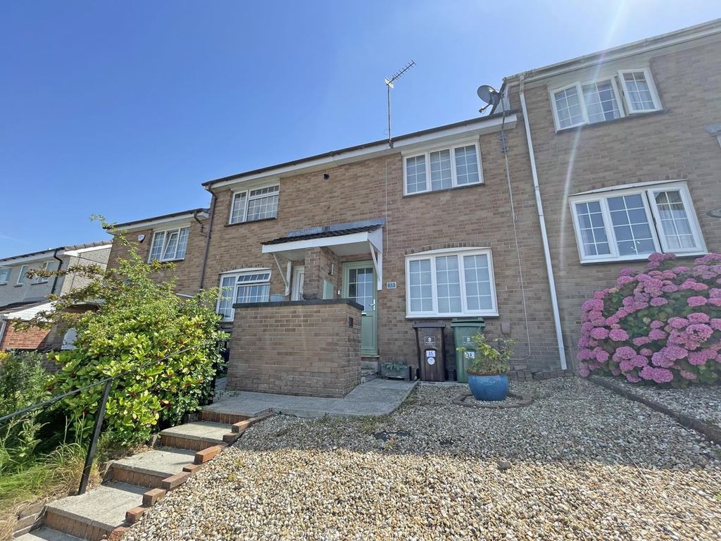 Property photo 1 of 17 Distine Close 15 - Front.Jpg