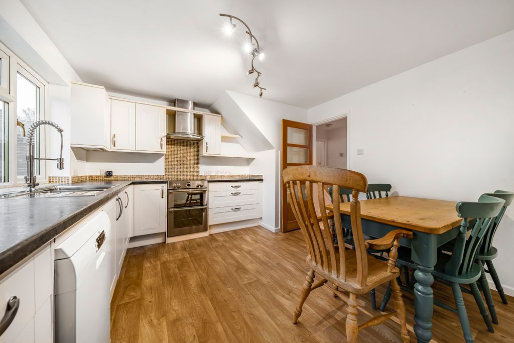 Property photo 3 of 29 Kitchen / Dining Room
