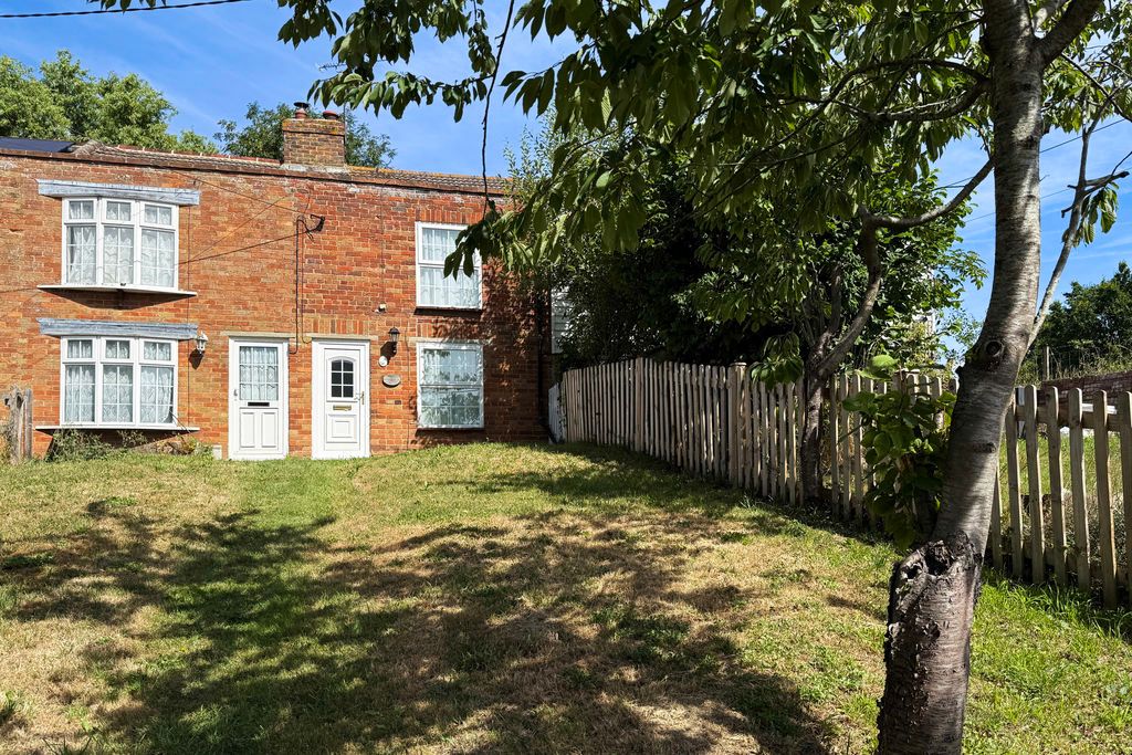 Property photo 1 of 12 Photo 12