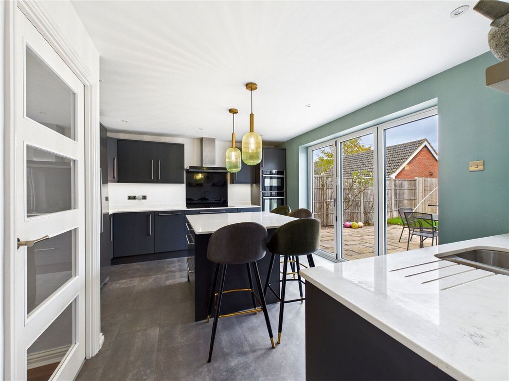 Property photo 2 of 14 Picture No. 03