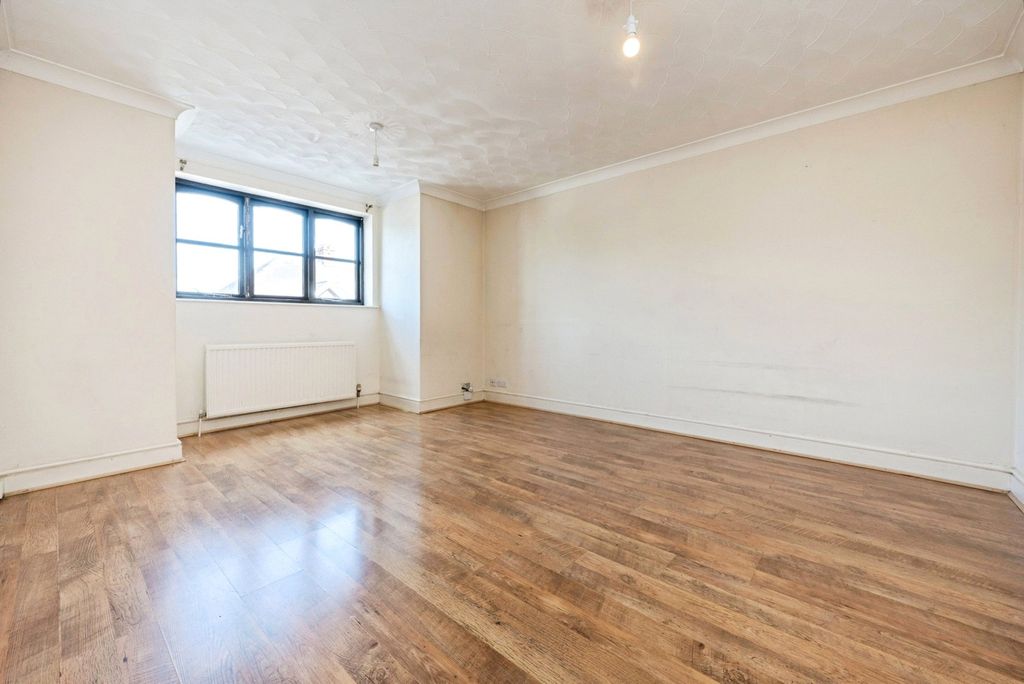 Property photo 2 of 18 Pbox-Img.Jpg