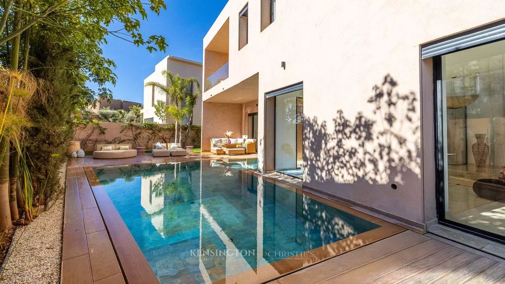 Property photo 3 of 36