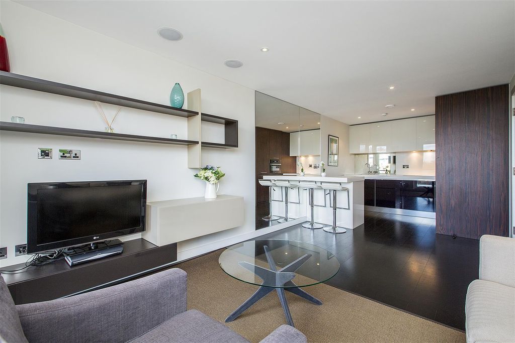 Property photo 2 of 12 Reception