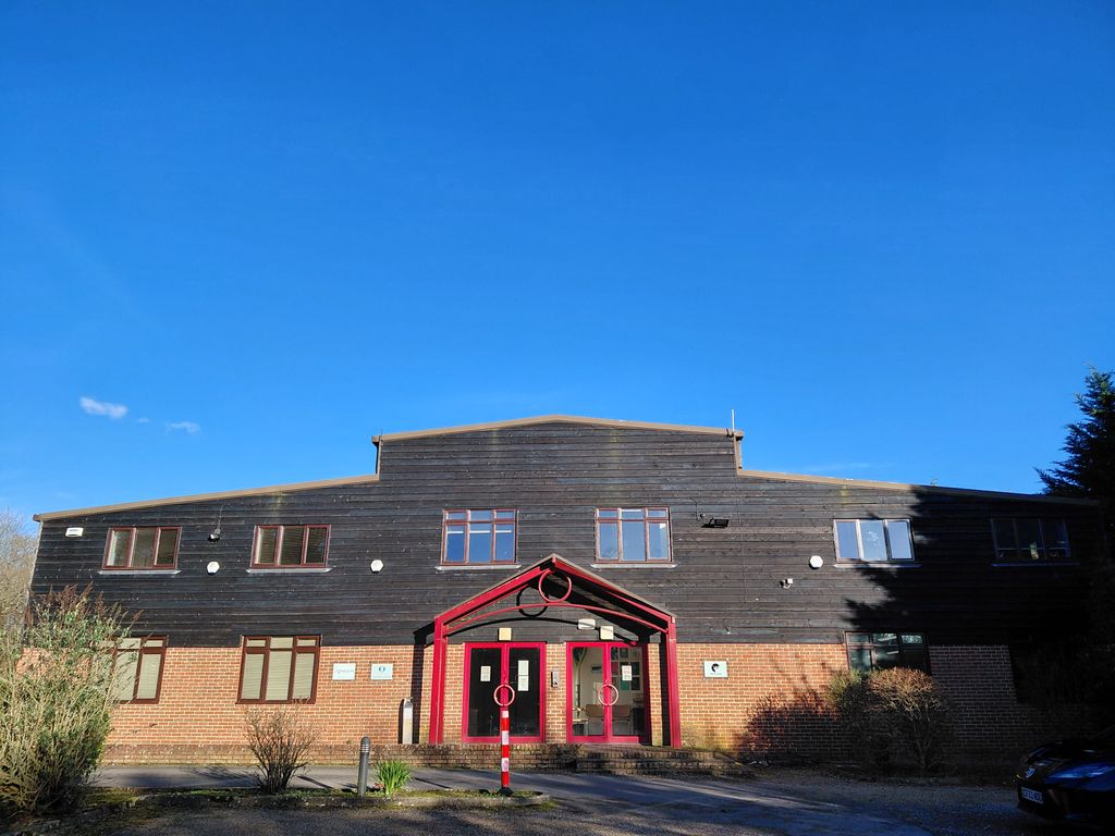 Property photo 1 of 9