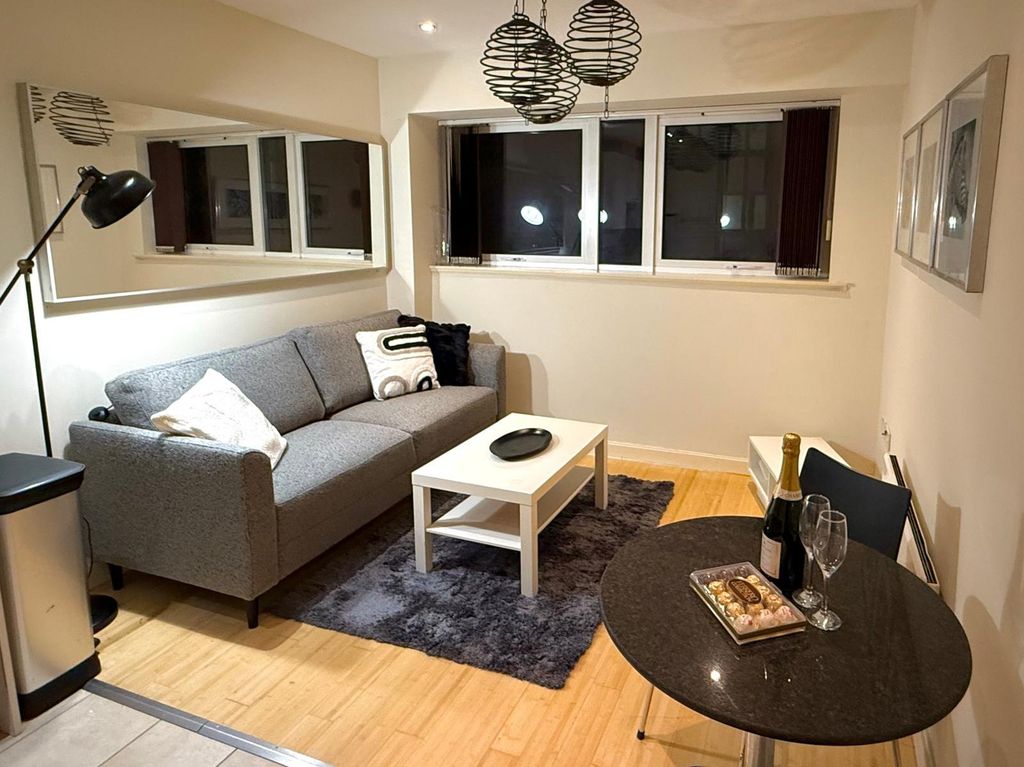 Property photo 1 of 10 Picture No. 23