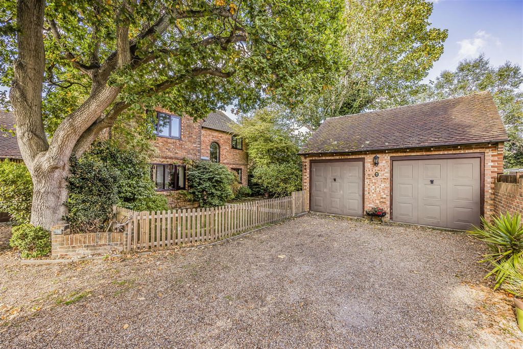 Property photo 3 of 21 20 Brent Court, Emsworth-Porticomarketing-Nexa-37.