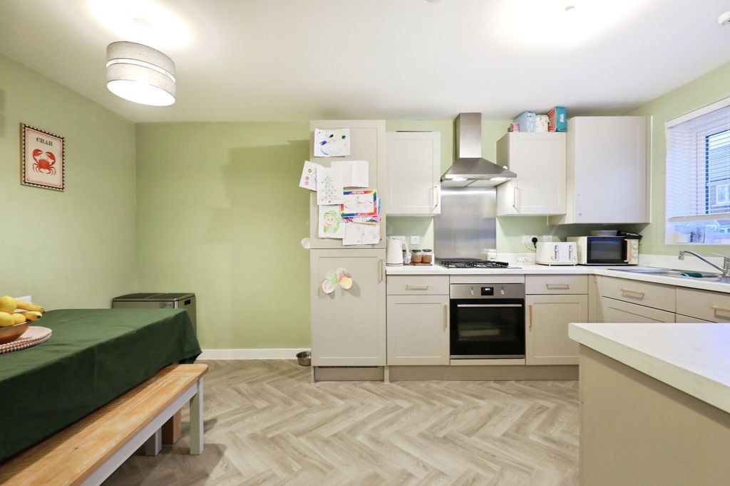 Property photo 3 of 20 1J3A5915