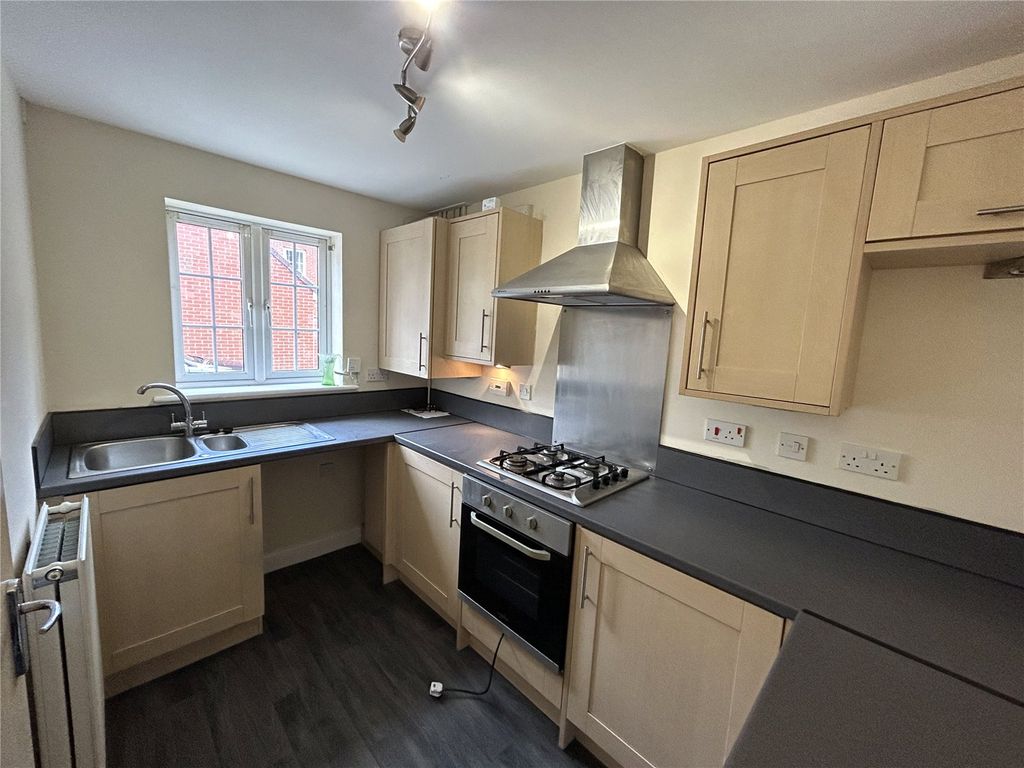 Property photo 2 of 10 Picture No. 16