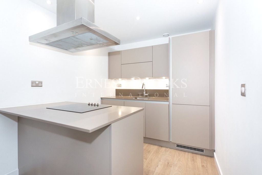 Property photo 2 of 11 Picture No. 04
