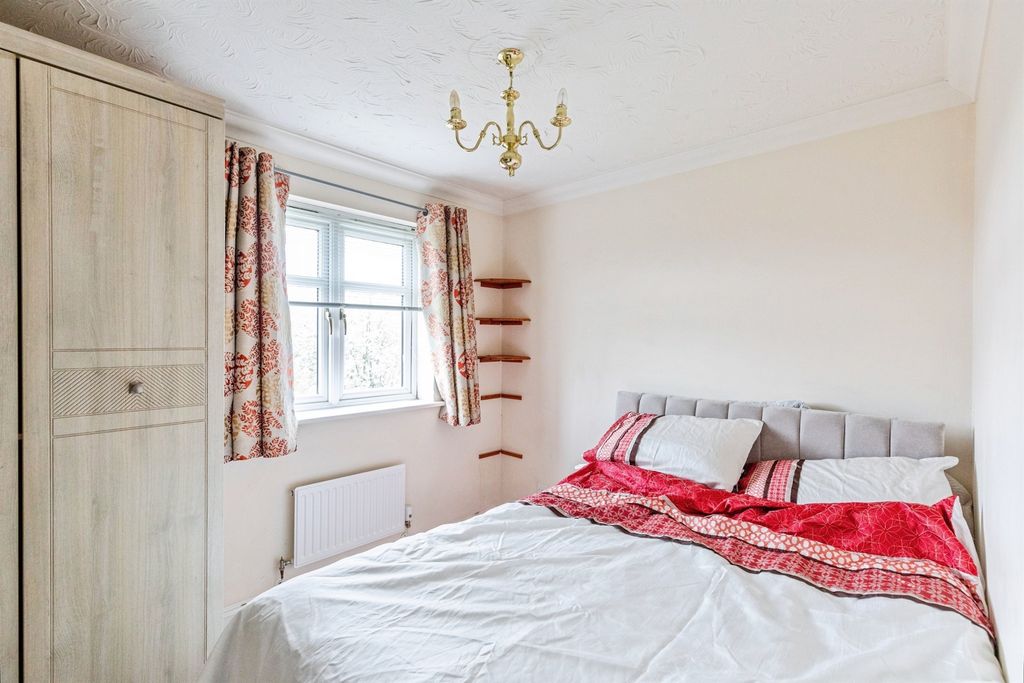 Additional image 6 of 4 bed detached house for saleMillennium Close, Kettering NN15