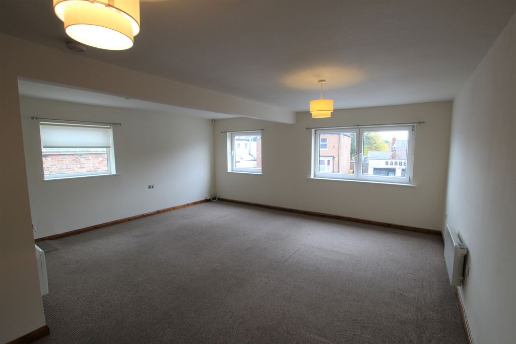 Property photo 2 of 9 Living Room