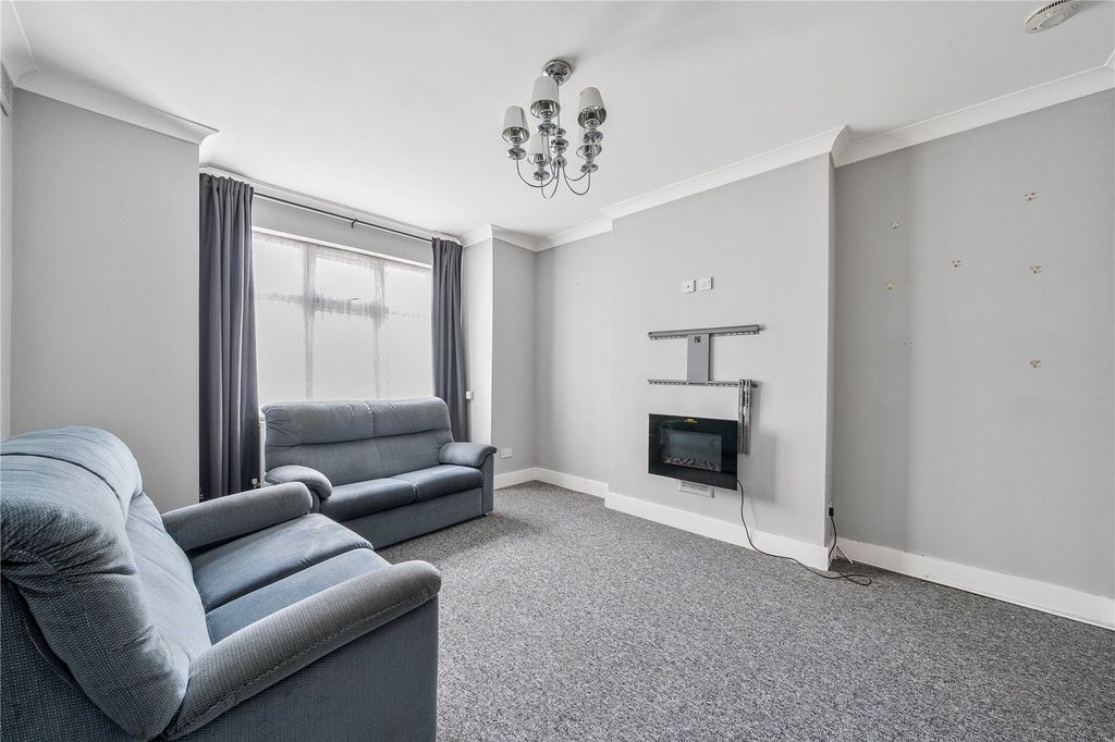 Property photo 2 of 16 Reception Room