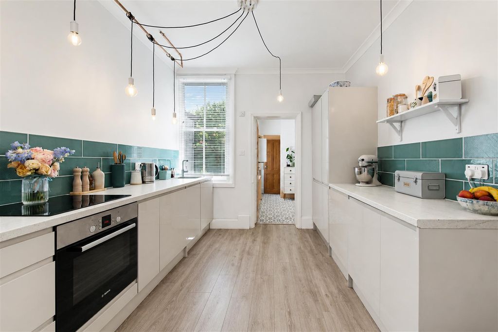Property photo 3 of 14 48 Sportsbank Street - Dyxjotxjx6Fj2U5x4Sge.Jpg