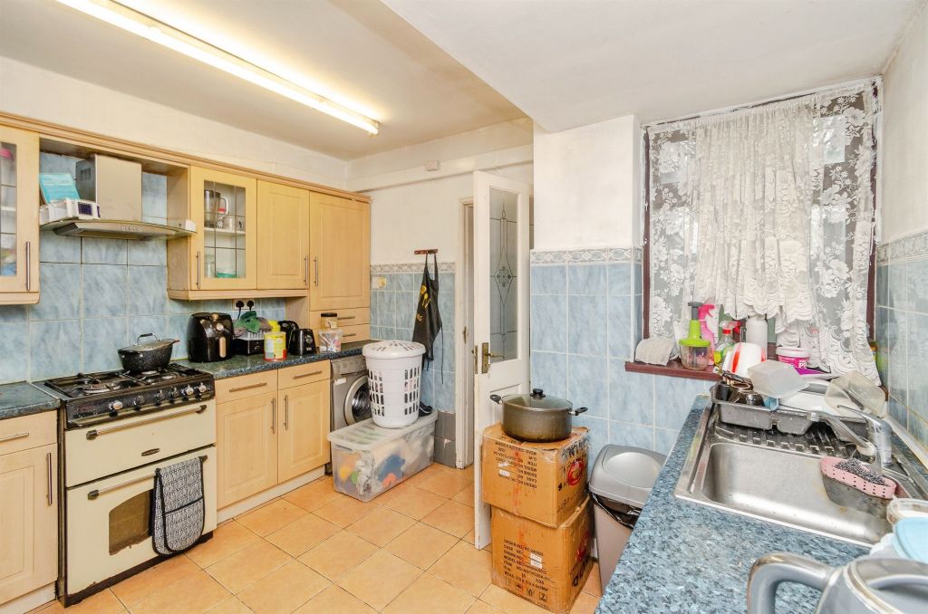 Property photo 3 of 13