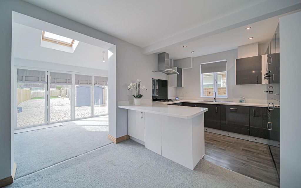 Property photo 3 of 24 P1067944.Jpg