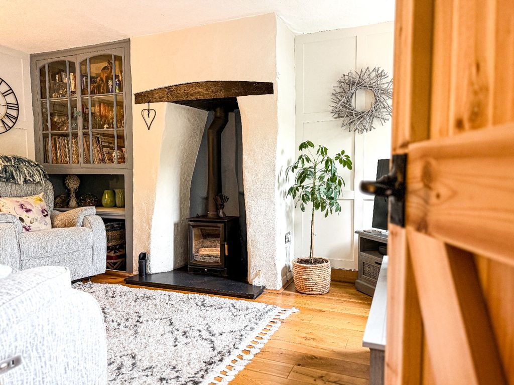 Property photo 2 of 21 4573926