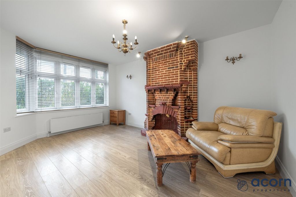 Property photo 2 of 12 Picture No. 01