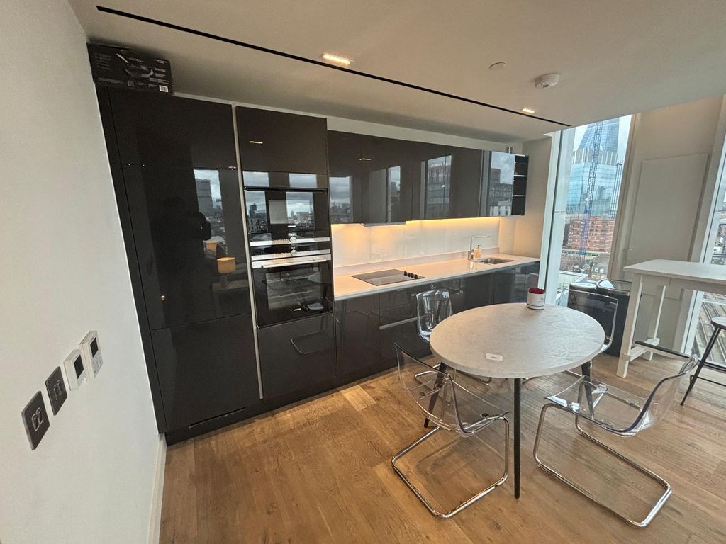 Property photo 3 of 8 Diner