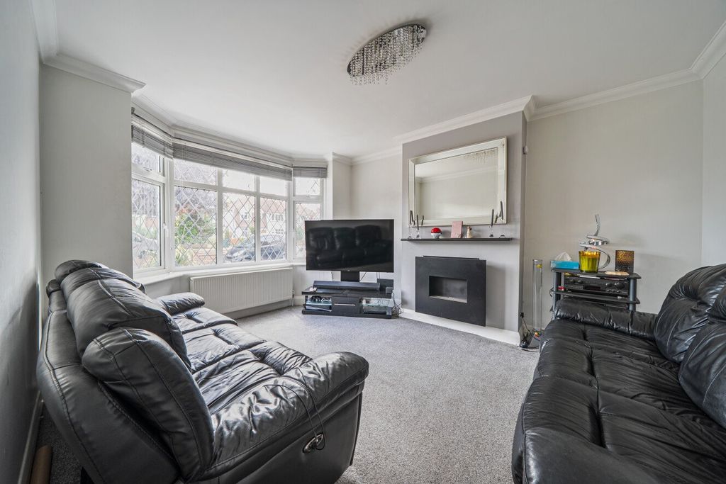 Property photo 1 of 19 Picture No. 05