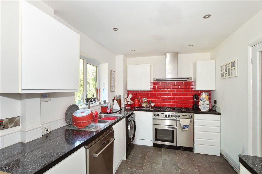 Property photo 2 of 24 Kitchen