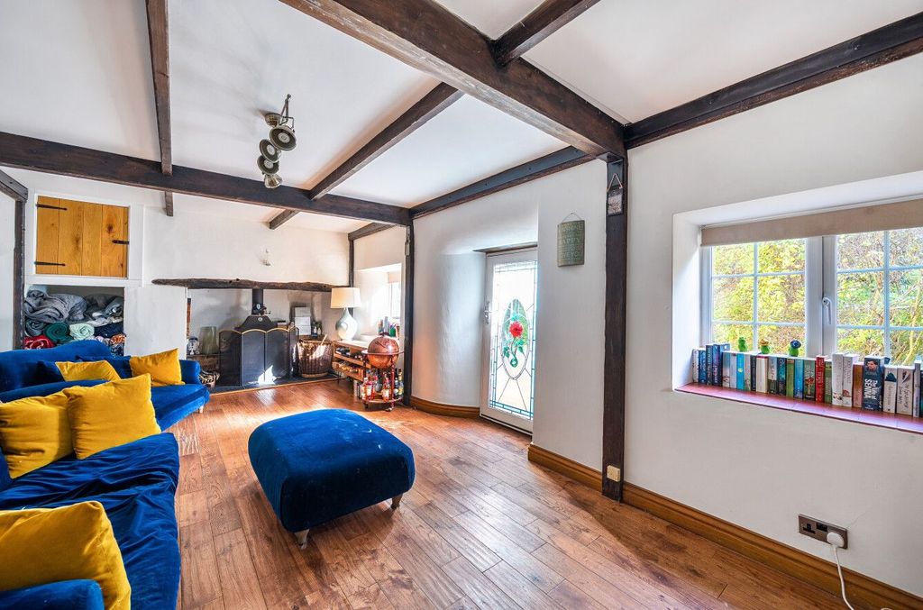 Property photo 2 of 14