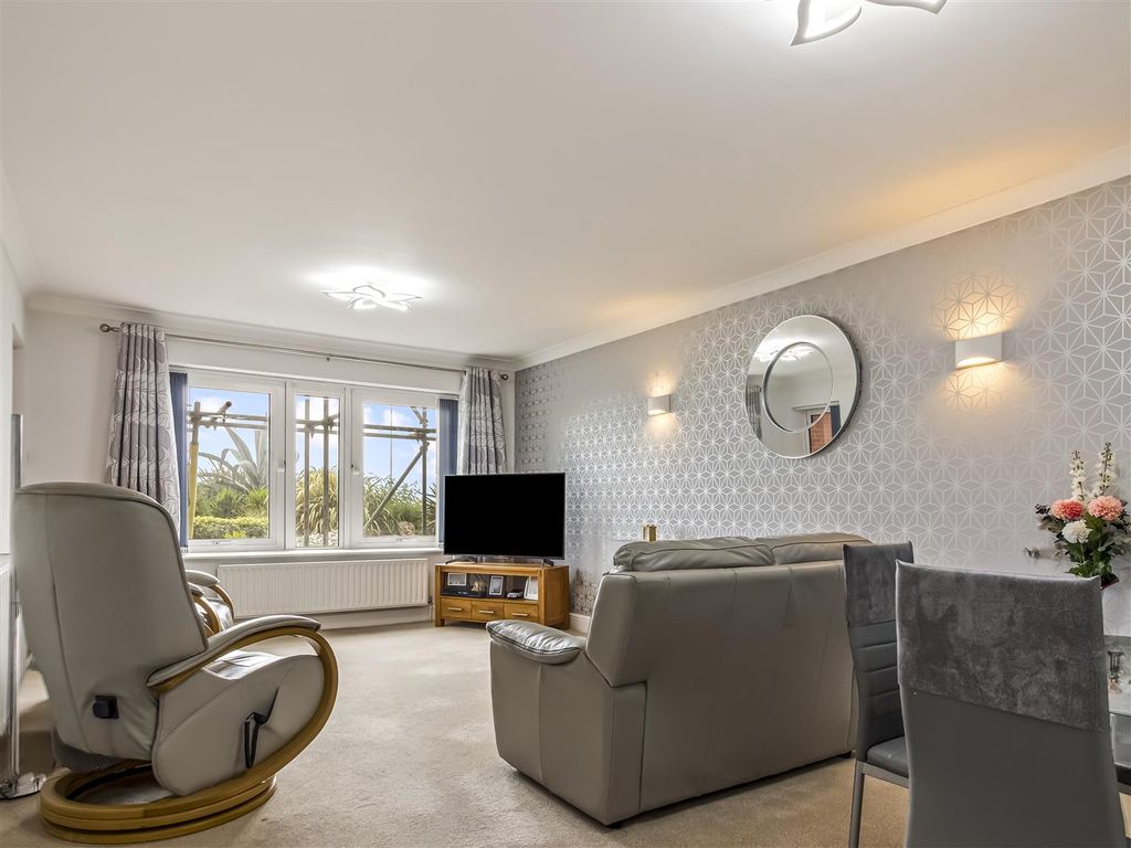 Property photo 2 of 16 3 Capelia House-001.Jpg
