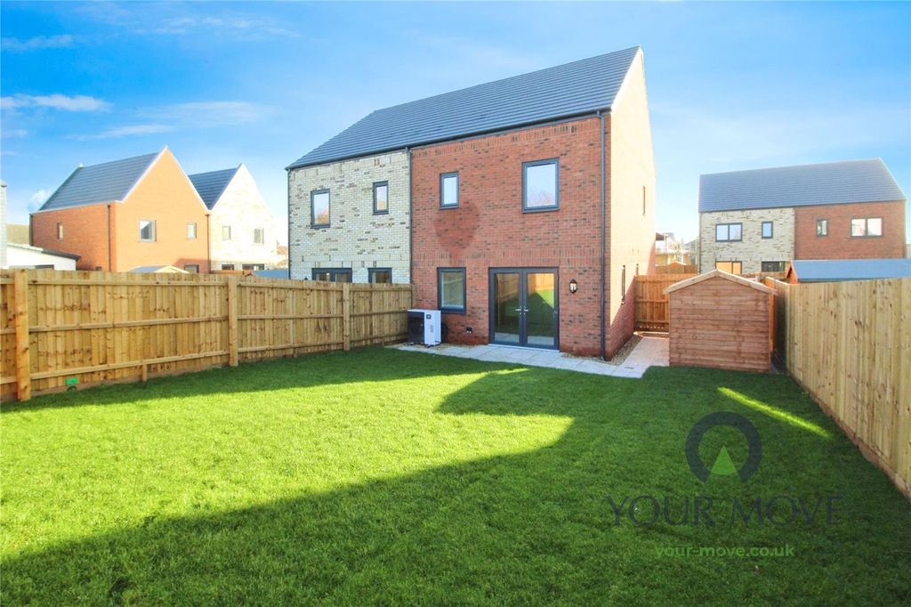 Property photo 3 of 21 Garden