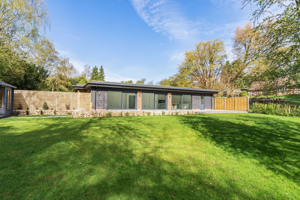 Property photo 1 of 45 Front