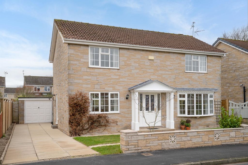 Property photo 1 of 24 Front (Exterior)