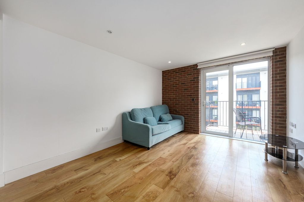 Property photo 3 of 14