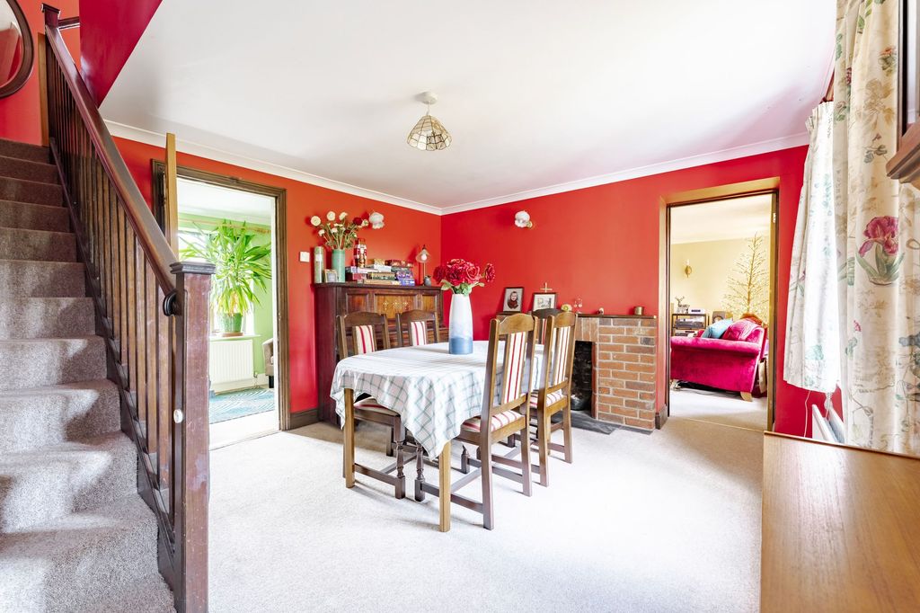 Property photo 3 of 21