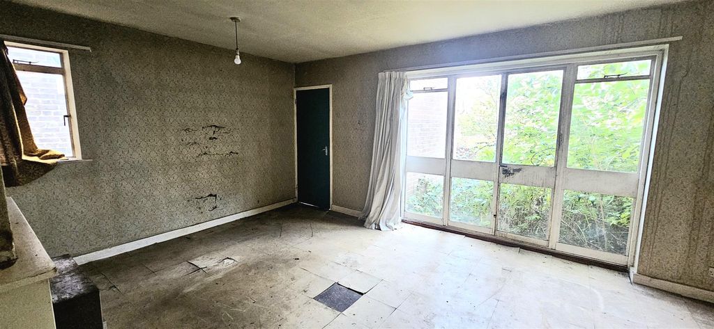 Property photo 2 of 8 20250924_111546.Jpg