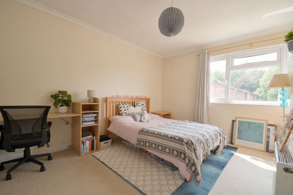 Property photo 2 of 6