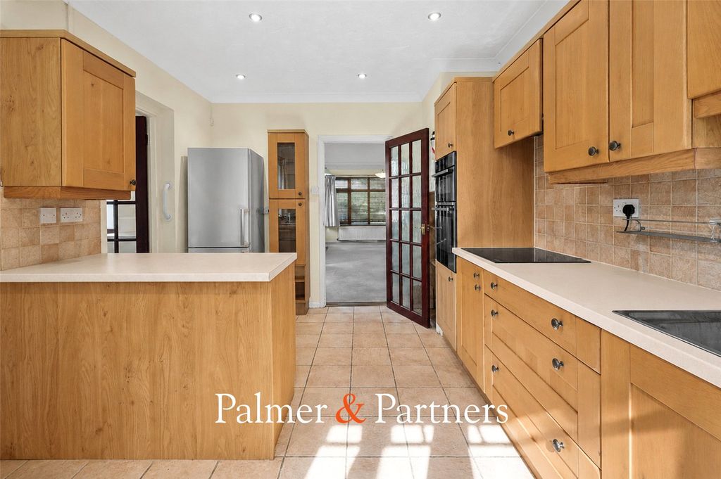 Property photo 2 of 22 Picture No. 04