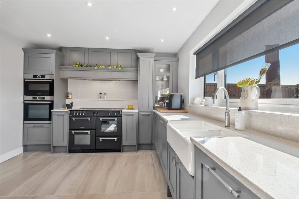 Property photo 3 of 21 Picture No. 04