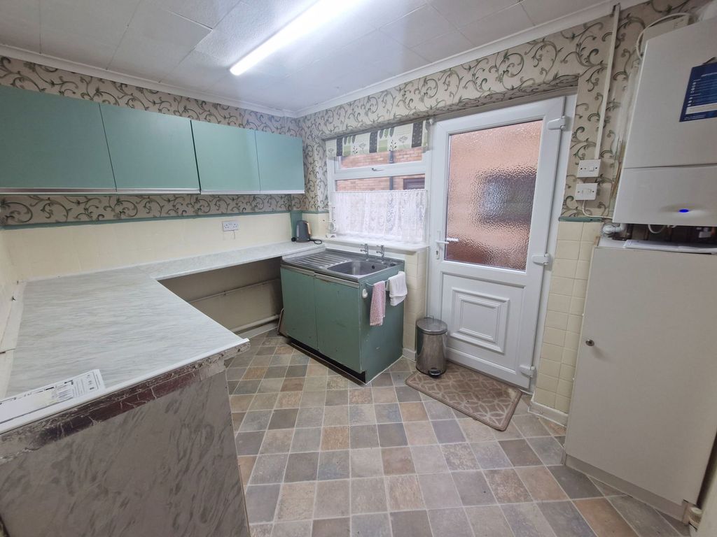 Property photo 2 of 14