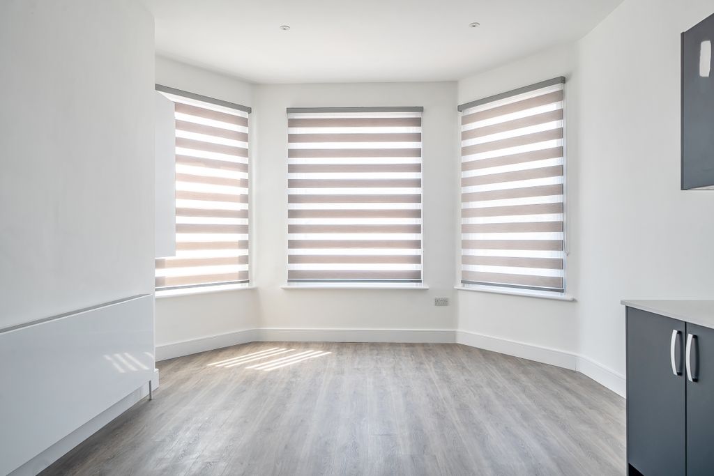 Property photo 2 of 8 1484618-6-6A3E8d5...