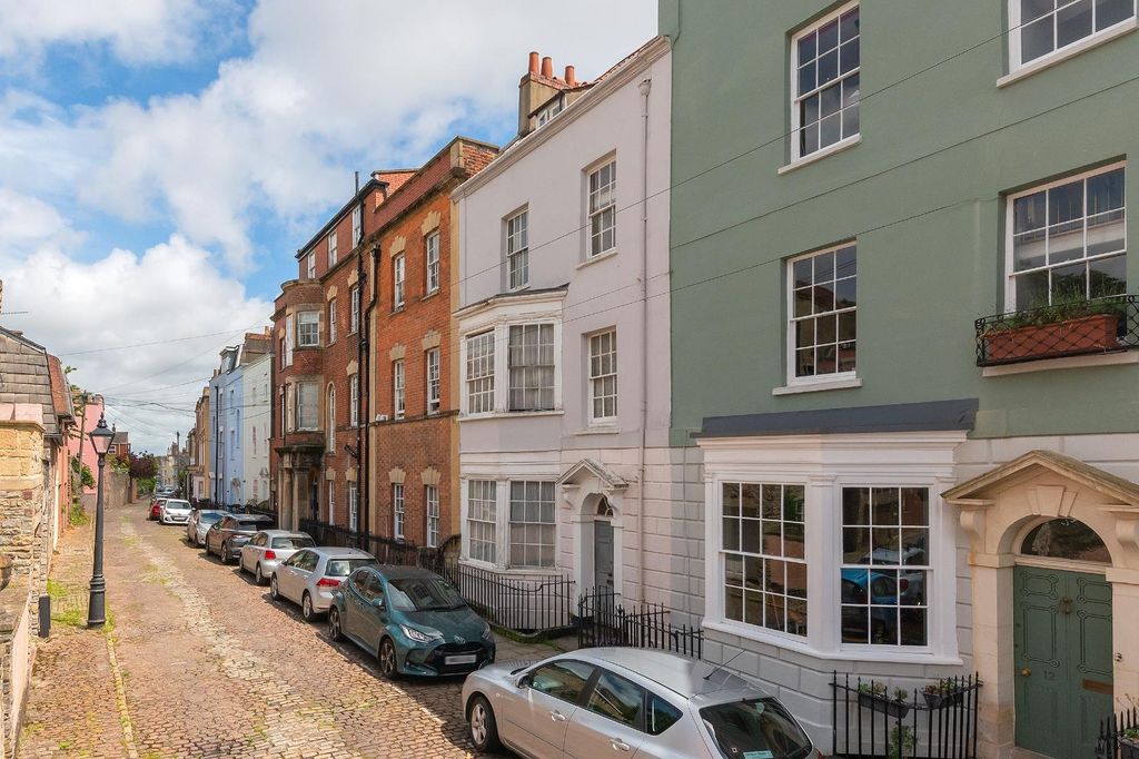 Property photo 2 of 38 1S3Skn - External B.Jpg