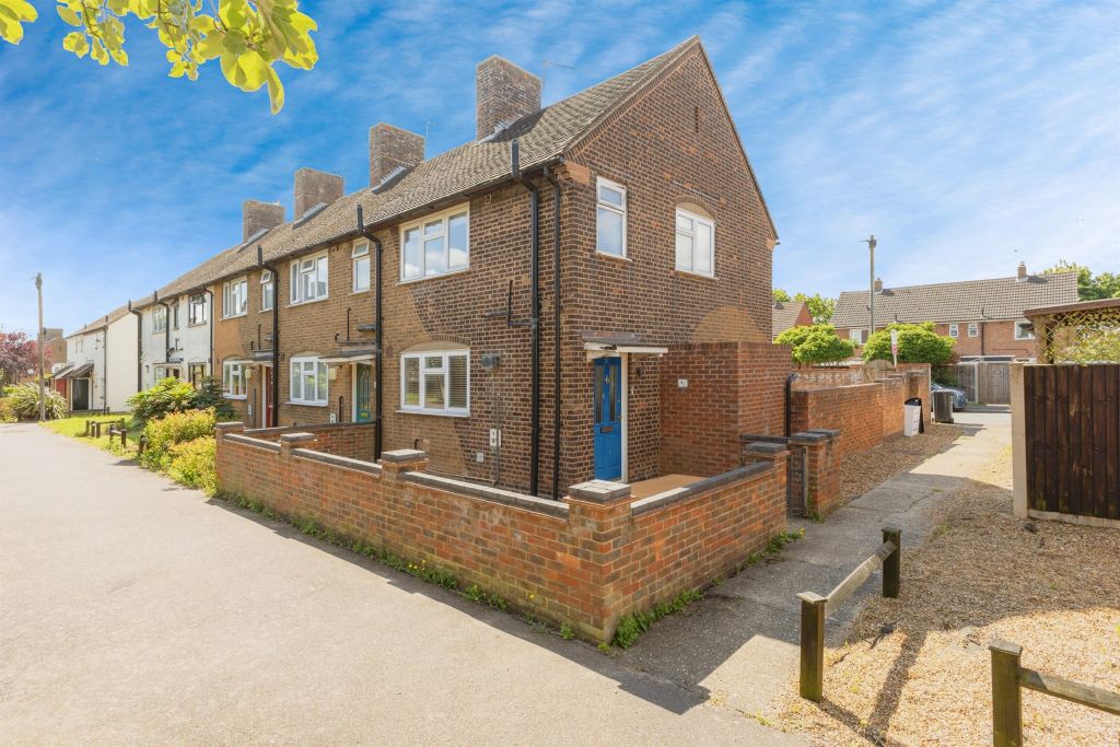 Property photo 1 of 17