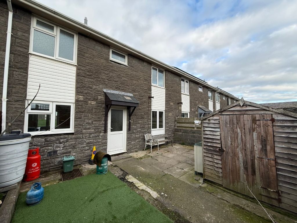 Property photo 3 of 23